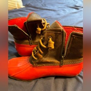 Red Sperry Duck Boots size 7
